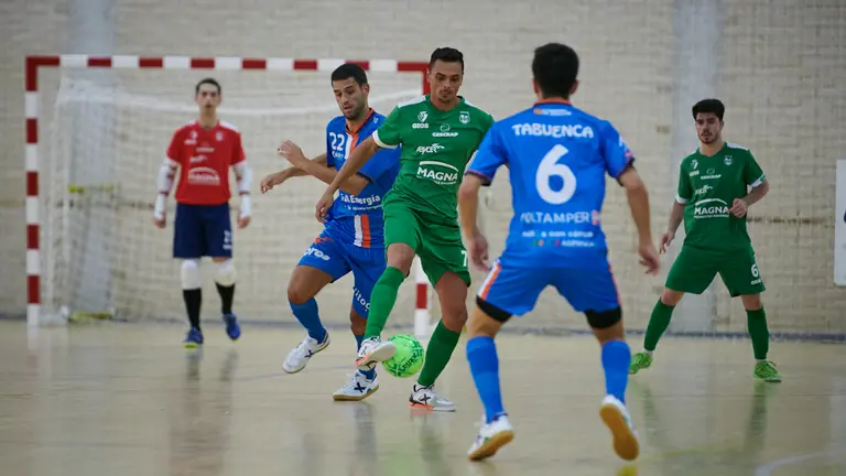 Partido amistoso entre Osasuna Xota y Colo Colo Zaragoza. PABLO LASAOSA