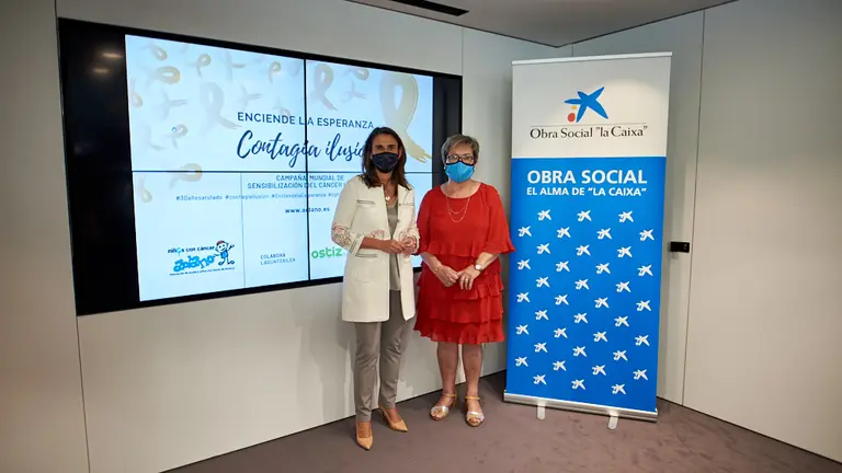 CaixaBank y Adano presentan la campaña 'Enciende la esperanza'. MIGUEL OSÉS