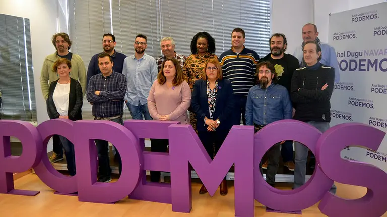Algunos de los candidatos de Podemos en las pasadas elecciones. Fila superior de izquierda a derecha: Daniel López (candidato a la alcaldía de Tudela), Gaxan Sad (candidato a
la alcaldía de Pamplona), David Iglesias (candidato a la alcaldía de
Murchante), Carlos Alonso (candidato a la alcaldía de Tafalla), Jolie
Moyo (candidata a la alcaldía de Egües), Carlos Zubiri (candidato en
Egües), Ricardo Feliu (candidato en Burlada) y Manuel Gimenez (candidato
en Ansoain).

Fila inferior de izquierda a derecha: Virginia Alonso (candidata a la alcaldía de Alsasua), Ezequiel Buñuel
(candidato en Tudela), María del Mar Cayuela (candidata a la alcaldía de
Estella), Lourdes Lozada (candidata a la alcaldía de Burlada), Xabier
Castro (candidato a la alcaldía de Berriozar) y Javier Muniain
(candidato a la alcaldía de Ansoain).