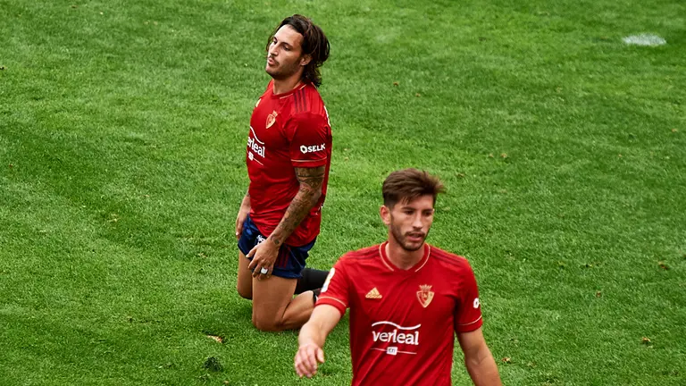 Partido entre Osasuna y Levante correspondiente a la jornada número 3 jugado en el estadio de El Sadar de Pamplona. MIGUEL OSÉS