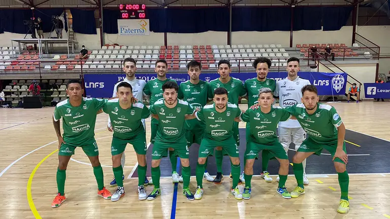 Este es el equipo de Osasuna Xota que ha debutado en la pista de Paterna ante el Levante UD. @Xota.es