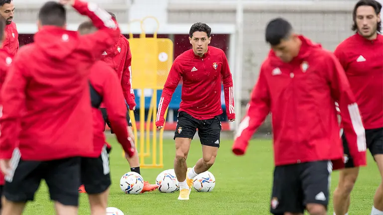 Kike Saverio en un entrenamiento en Tajonar. CA Osasuna.