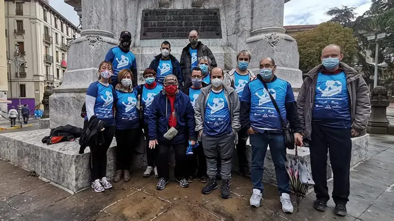 Participantes en la carrera solidaria a favor de la asociación Anfas. Cedida.