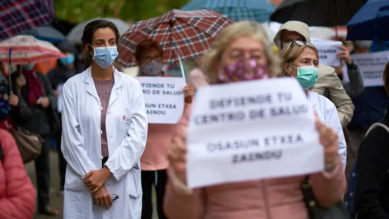 Imagen de una protesta por los servicios ofrecidos en los centros de salud. MIGUEL OSÉS