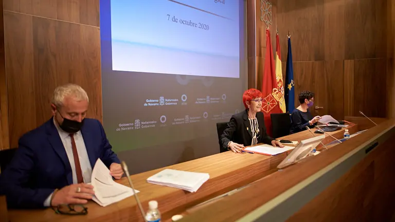 La consejera de Salud, Santos Induráin, hace balance semanal de la pandemia del Covid-19. MIGUEL OSÉS