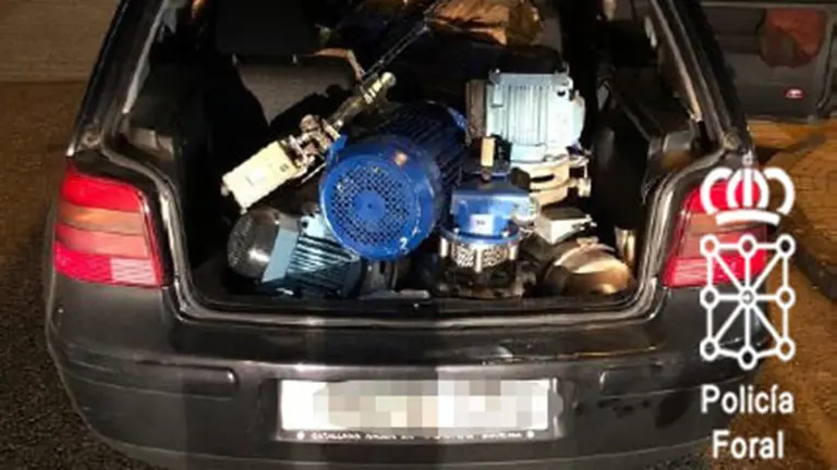 Material incautado en el coche de los detenidos. POLICÍA FORAL