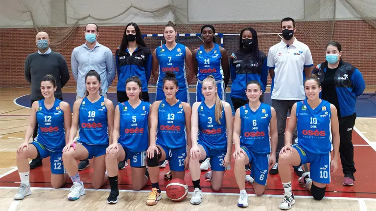 Plantilla del FNB Ardoi en su primer partido de liga ante el Plasencia. @FNBardoi.