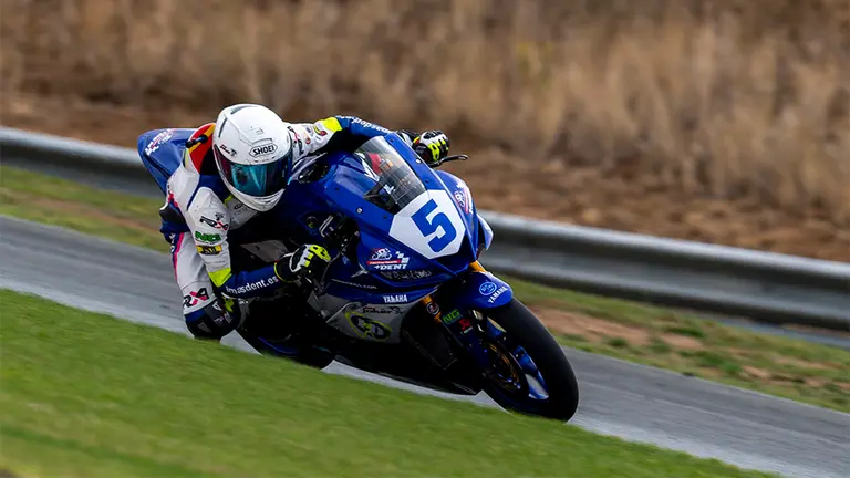 Javier Corral ha sido uno de los triunfadores con su Yamaha en Los Arcos. Cedida.