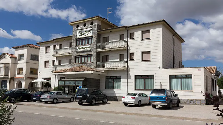 El hotel-Restaurante Casa Antonio en Almazán (Soria). Hotelantonio.net