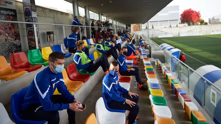 Partido entre Mutilvera e Izarra jugado durante las nuevas restricciones del coronavirus. MIGUEL OSÉS