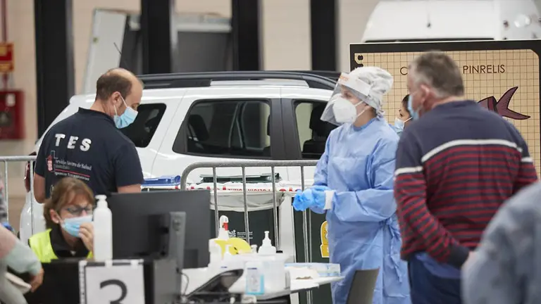 Recinto Ferial de Navarra, en Pamplona, donde el Departamento de Salud del Gobierno de Navarra realiza pruebas PCR de detección del Covid-19. - EDUARDO SANZ-EUROPA PRESS