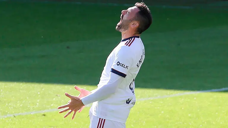 GRAF2814. ÉIBAR, 18/10/2020.- El delantero del Osasuna Enric Gallego se lamenta tras una ocasión durante el encuentro de la sexta jornada de la Liga de Primera División disputado ante a SD Eibar este domingo en el estadio Ipurua en Éibar. EFE/Gorka Estrada
