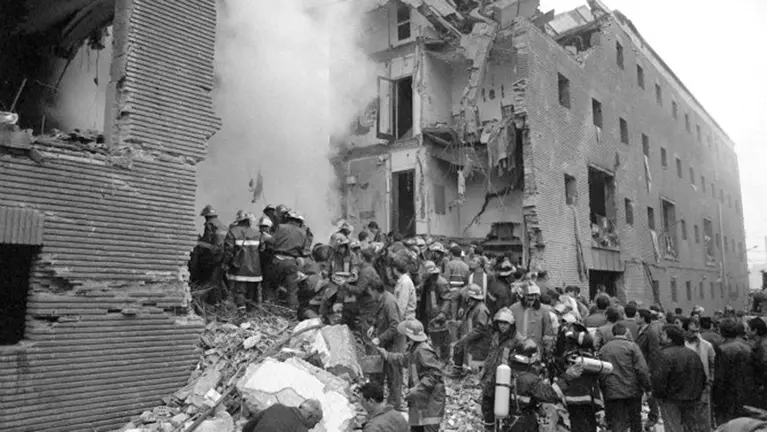 La AVT denuncia que Fiti fue el inductor del atentado contra la casa cuartel de Zaragoza, en 1987. EFE