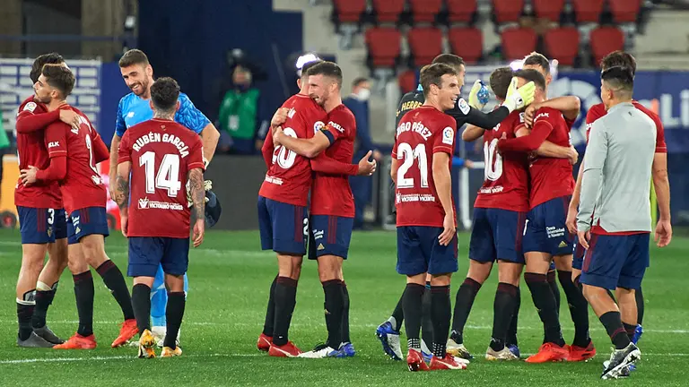 Partido del centenario jugado en el estadio de El Sadar de Pamplona entre Osasuna y Athletic de Bilbao correspondiente a la jornada número 7. MIGUEL OSÉS