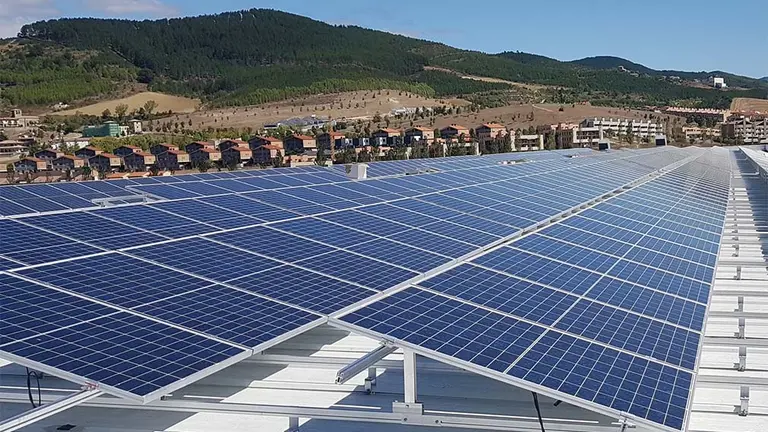 Parque fotovoltaico. CINFA