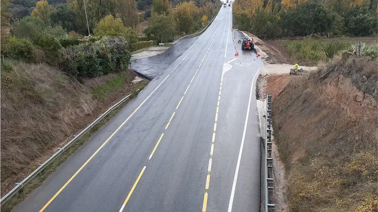 Obras en una de las intersecciones de acceso a Mendívil en la carretera N-121. GOBIERNO DE NAVARRA