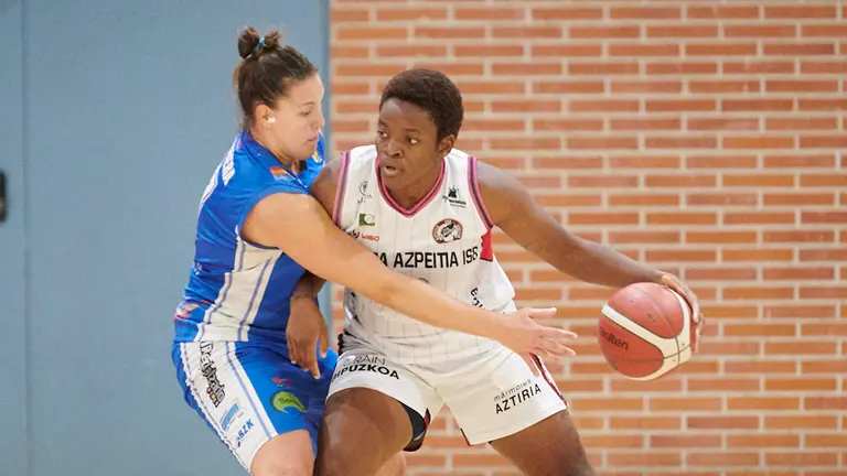 El FNB Ardoi de la Liga Femenina 2 de baloncesto recibe en casa al Azkoitia Azpeitia ISB en la cuarta jornada de liga. PABLO LASAOSA