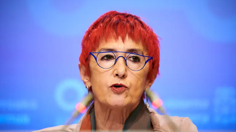 La consejera de Salud, Santos Induráin, informa sobre la implantación de los test de antígenos en Atención Primaria. PABLO LASAOSA