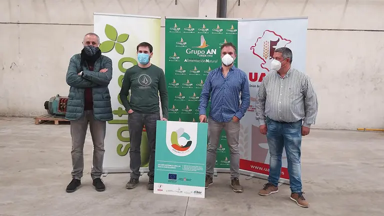 Representantes de las entidades agrarias que participan en el proyecto de economía circular. UAGN