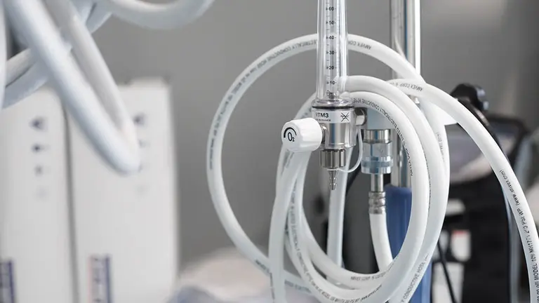 Atención a pacientes con coronavirus en el Complejo Hospitalario de Navarra en las plantas para enfermos con Covid-19. GOBIERNO DE NAVARRA (25)