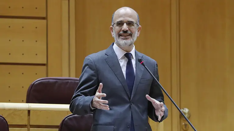 El senador de UPN Alberto Catalán interviene en la Comisión General de Comunidades Autónomas celebrada en el Senado. ARCHIVO