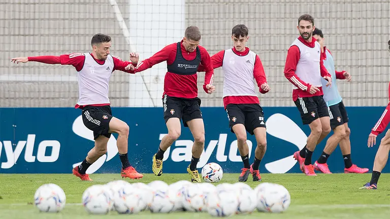 Entrenamiento de los jugadores rojillos en Tajonar. CA Osasuna.