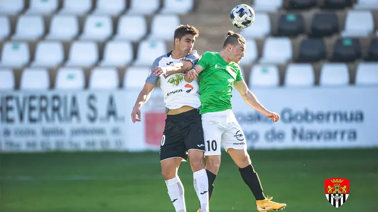 Partido entre el Tudelano y el Haro Deportivo de la segunda diviisón B. @HaroDeportivo.