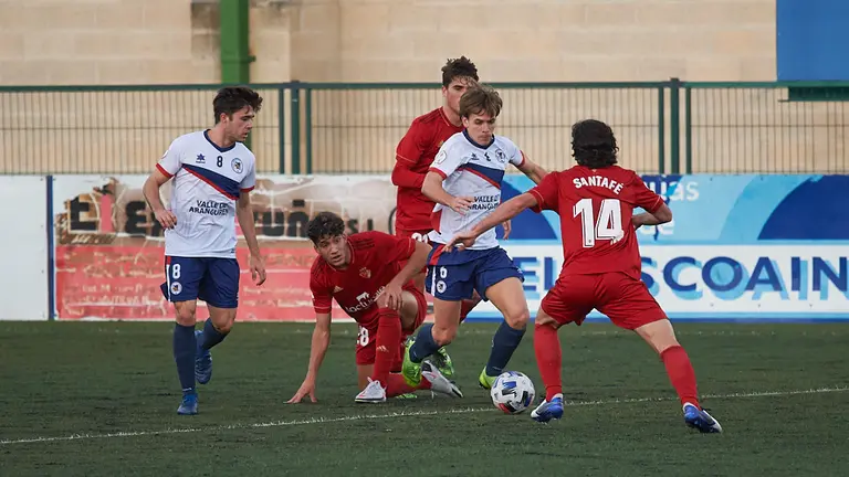 Partido entre Mutilvera y Osasuna Promesas. MIGUEL OSÉS