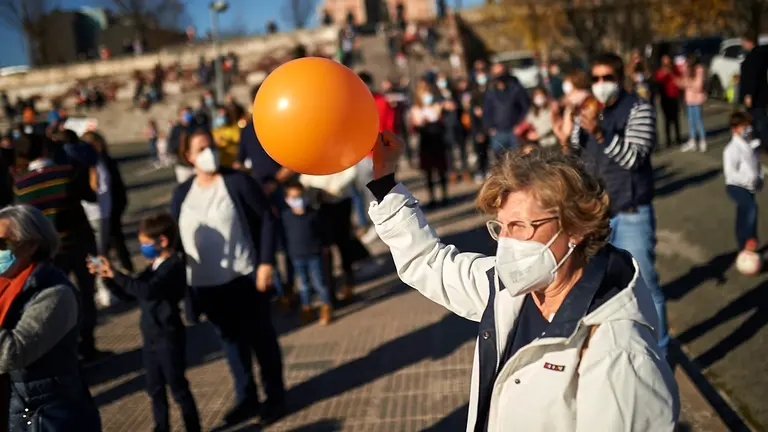 Miles de personas protestan en Pamplona en contra de la ley de Educación conocida como “Ley Celaá” que ataca a los colegios concertados y a los centros de educación especial. PABLO LASAOSA