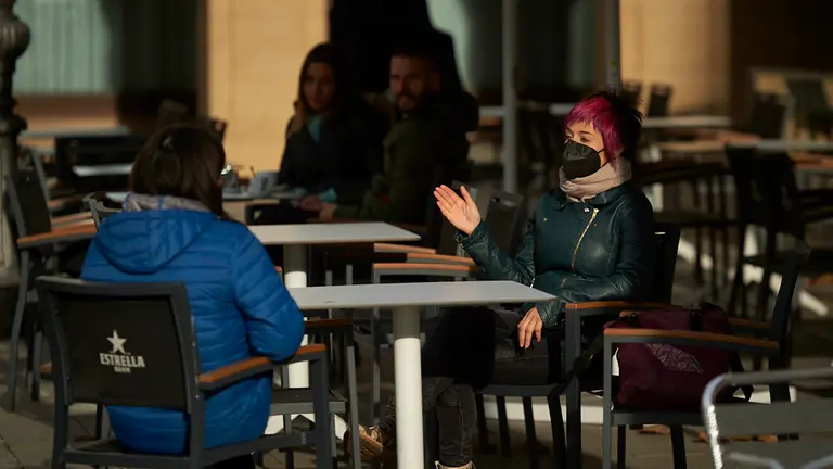 Las terrazas reabren tras mas de un mes cerradas debido a la segunda ola del coronavirus. MIGUEL OSÉS