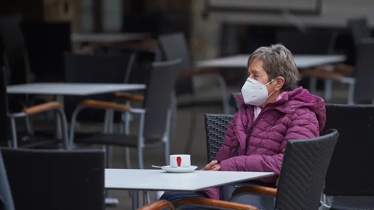 Las terrazas reabren tras mas de un mes cerradas debido a la segunda ola del coronavirus. MIGUEL OSÉS