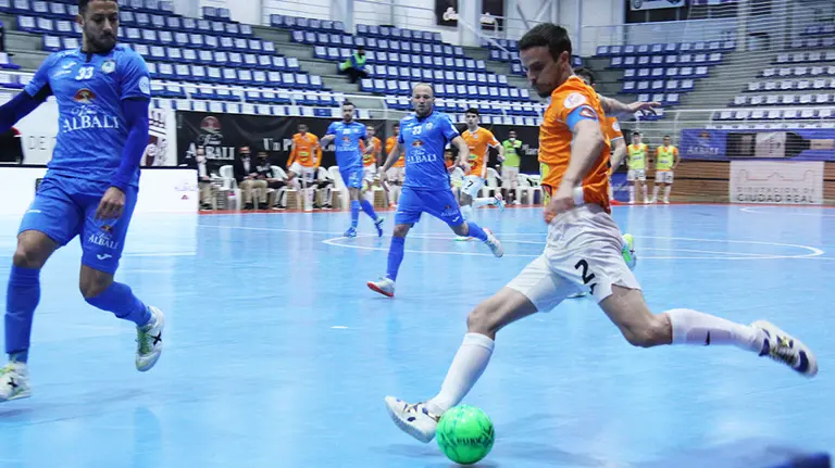 Partido de fútbol sala entre el Valdepeñas y el Ribera Navarra. @RiberaNavarraFS.
