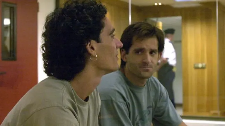 Jon Igor Solana, a la izquierda, junto con el otro miembro del comando Andalucía, Harriet Iragi.  EFE