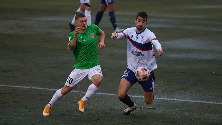 Partido entre Mutilvera y Haro jugado en las intalaciones de Mutilva. MIGUEL OSÉS