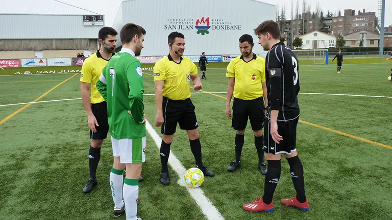 Partido entre el San Juan y el Beti Onak en la Agrupación Deportiva. Navarra.com