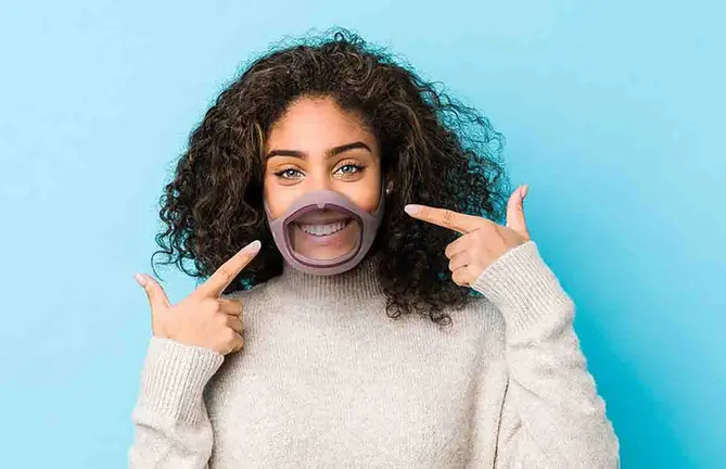  Razones por las que usar mascarillas transparentes homologadas en Navidad 