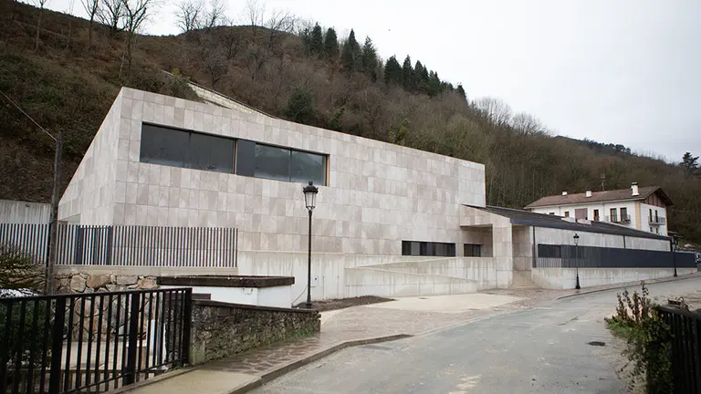 Imagen exterior del colegio público Pulunpa en Ituren. GOBIERNO DE NAVARRA