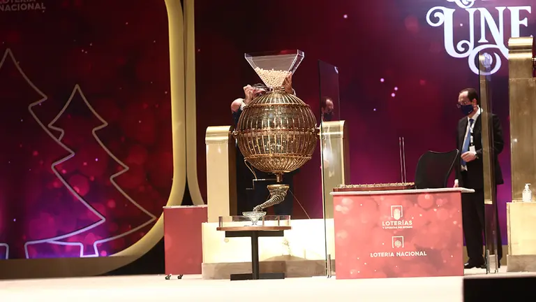Bombo de la Lotería de Navidad 2020  antes de comenzar la celebración del Sorteo Extraordinario en el Teatro Real de Madrid (España), a 22 de diciembre de 2020.
Eduardo Parra / Europa Press
22/12/2020