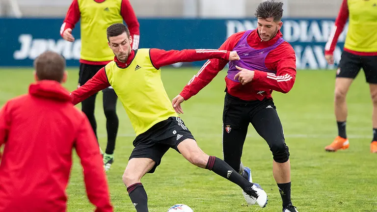 Oier Sanjurjo y David García en un entrenamiento en Tajonar. CA Osasuna.