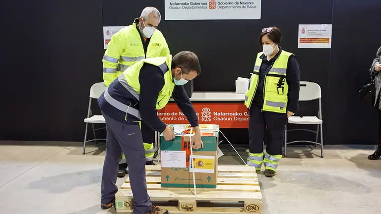 Las primeras vacunas de Pfizer frente el coronavirus llegan a Navarra. FOTO: GN