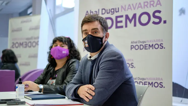 Podemos Navarra realiza un balance de las acciones de Gobierno llevadas a cabo durante el 2020 y avanza líneas de actuación para el próximo año. Participan Eduardo Santos, secretario general de Podemos Ahal Dugu Navarra y consejero de Políticas Migratorias y Justicia; Carlos Amatriain, director gerente del Instituto Navarro de Juventud, y Eva Istúriz, directora gerente del Instituto Navarro de Igualdad (INAI). MIGUEL OSÉS