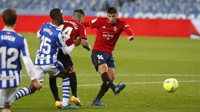 Gol de Calleri para el equipo rojillo ante la Real Sociedad. @CAOsasuna.