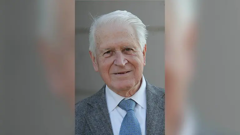 Esteban Santiago, catedrático de Bioquímica de la Universidad de Navarra. UNAV