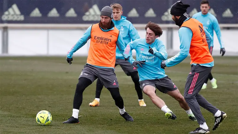Entrenamiento del equipo blanco en la Ciudad Deportiva de  Valdedebas. Real Madrid.