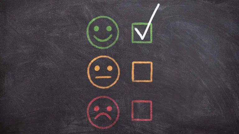 Una pizarra con varias opciones.