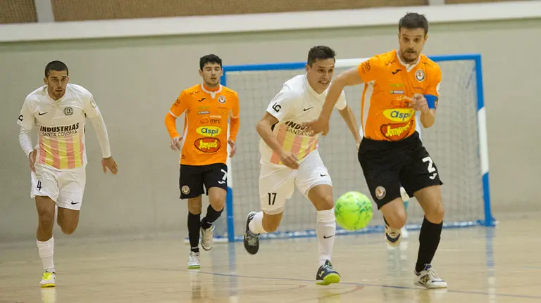 Partido de fútbol sala entre el Santa Coloma y Ribera Navarra. Cedida.