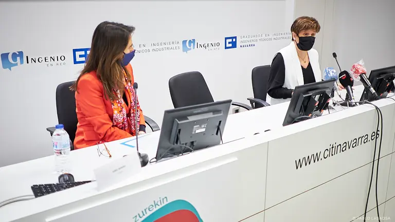 Rueda de prensa de la Asociación Jóvenes Empresarios de Navarra para presentar la campaña 'Lo que nos une'. Intervendrán Adriana Eransus y Javier Vidorreta, gerente y presidente de AJE Navarra; Ana Elizalde, concejala de Gobierno Estratégico, Comercio y Turismo del Ayuntamiento de Pamplona; y Isabel Moreno, directora territorial de CaixaBank.