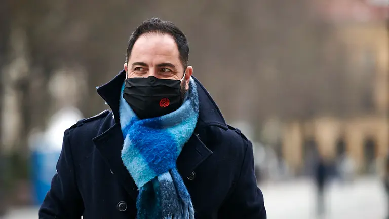 Ramón Alzórriz, accede al Parlamento. PABLO LASAOSA