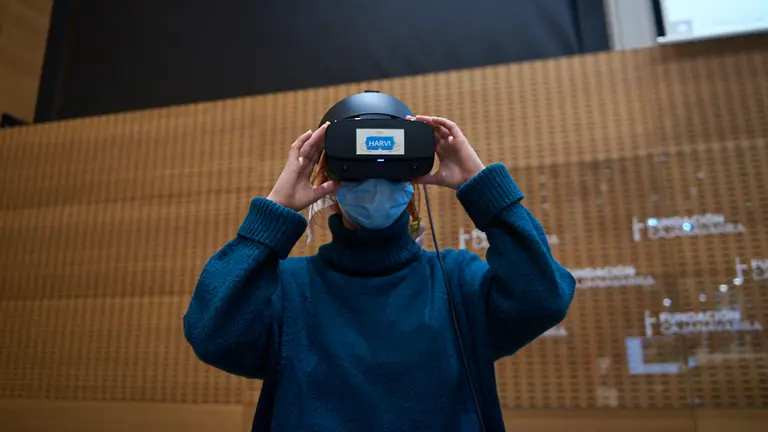 Asociación de Familias de Personas Sordas de Navarra, presenta una herramienta innovadora para la rehabilitación auditiva. MIGUEL OSÉS