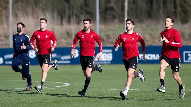 Entrenamiento de los jugadores rojillos en Tajonar. CA Osasuna.